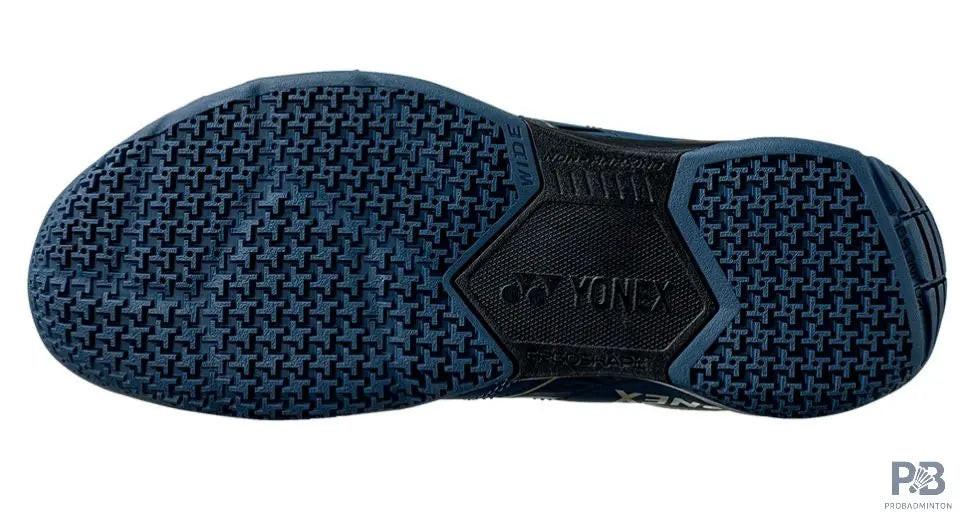 YONEX POWER CUSHION STRIDER FLOW WIDE Badminton Shoe (NAVY/ GOLD)