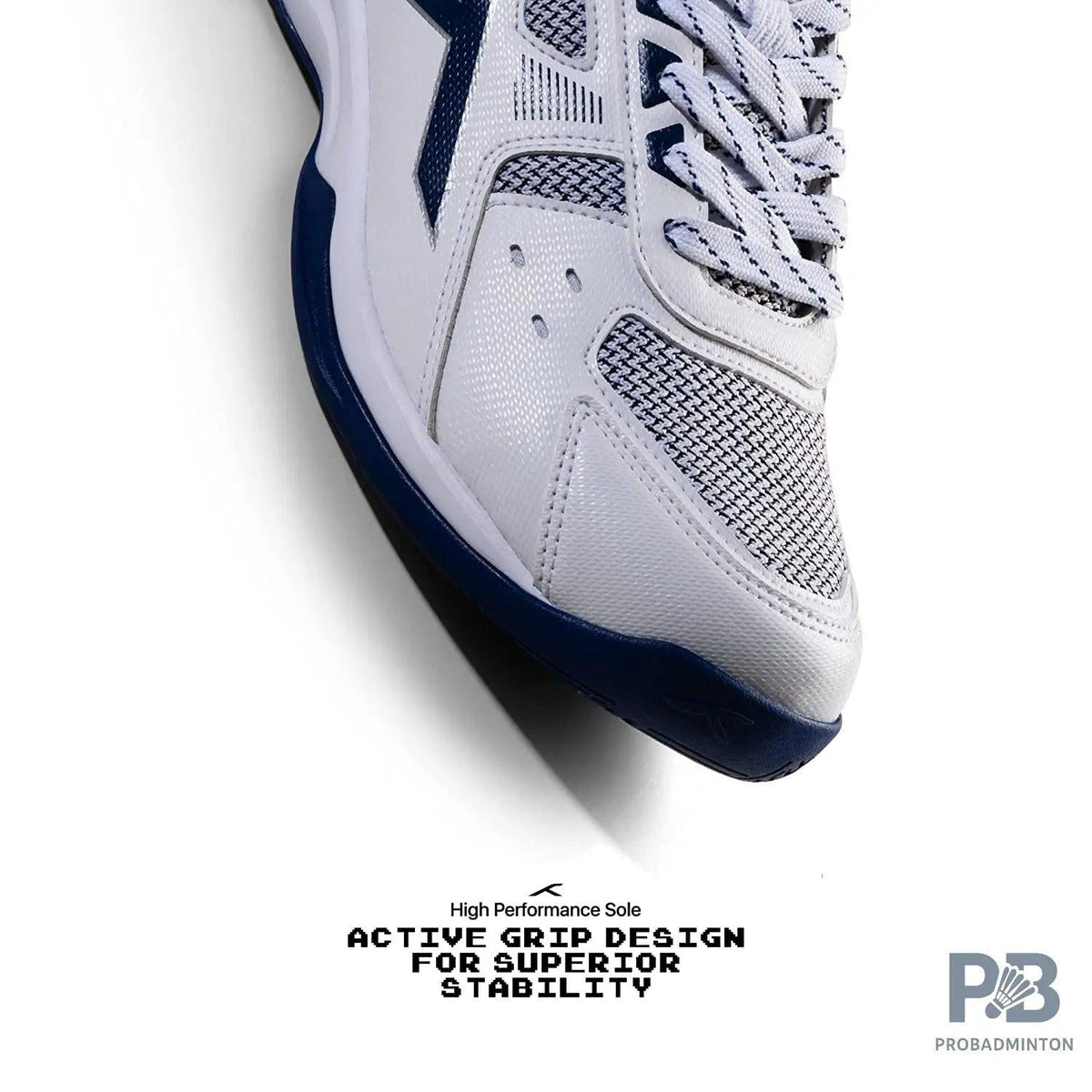 HUNDRED Raze Badminton Shoes (White / Navy)