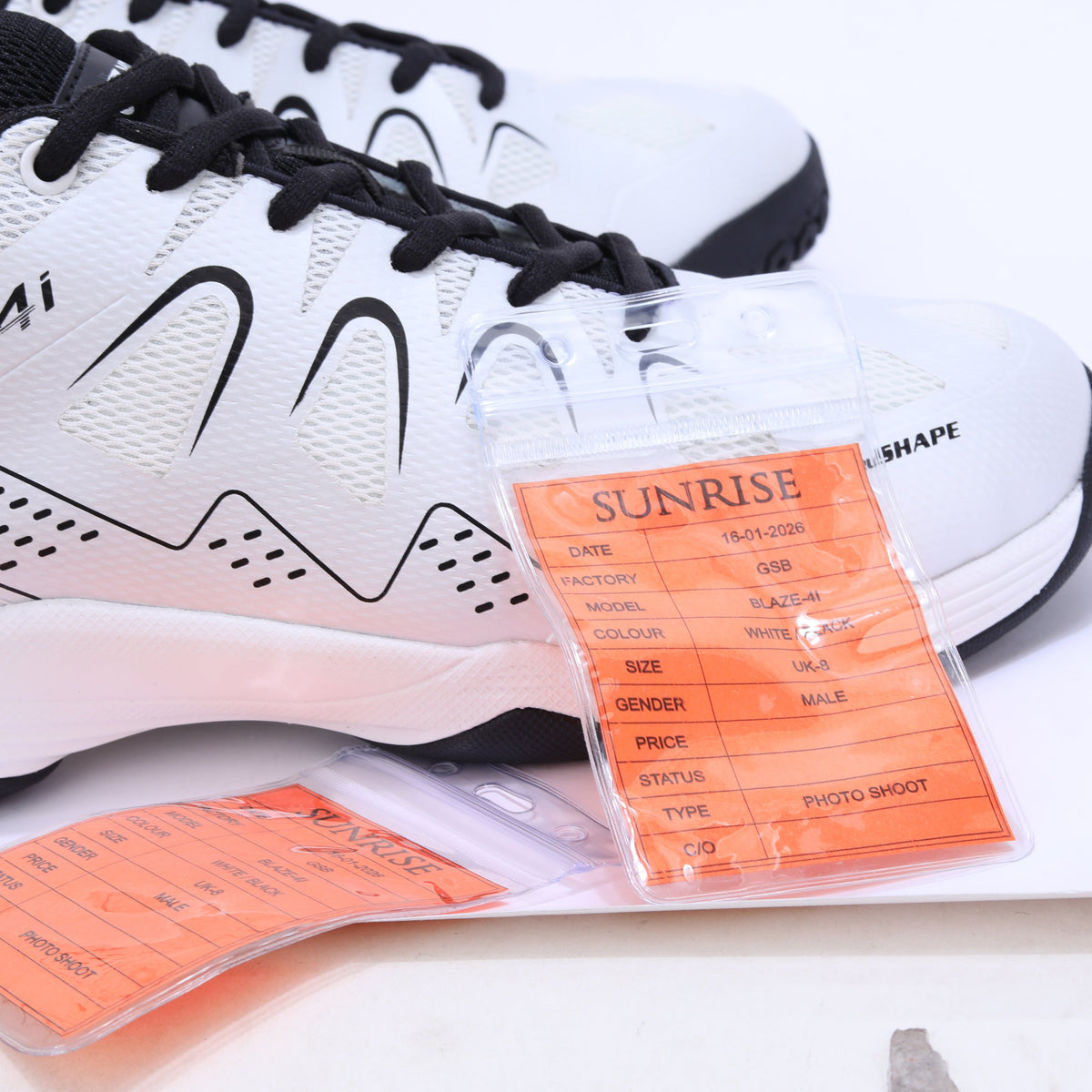 Yonex Blaze 4I Badminton Shoes - White/Black