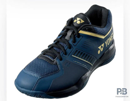YONEX POWER CUSHION STRIDER FLOW WIDE Badminton Shoe (NAVY/ GOLD)